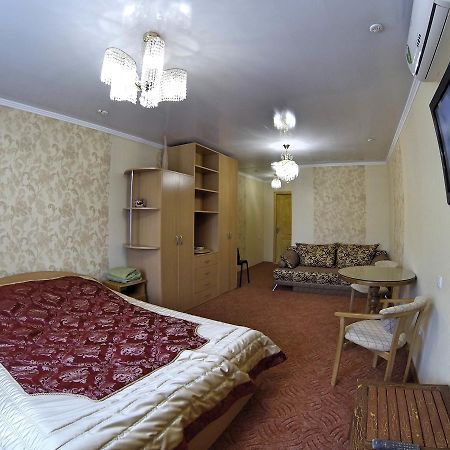 Hotel Katrin Vinnicja Kültér fotó
