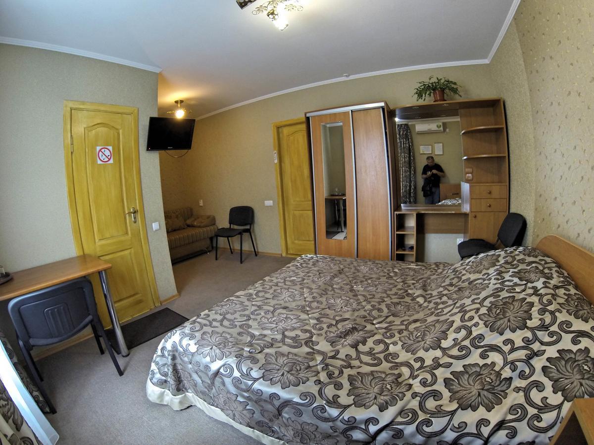 Hotel Katrin Vinnicja Kültér fotó