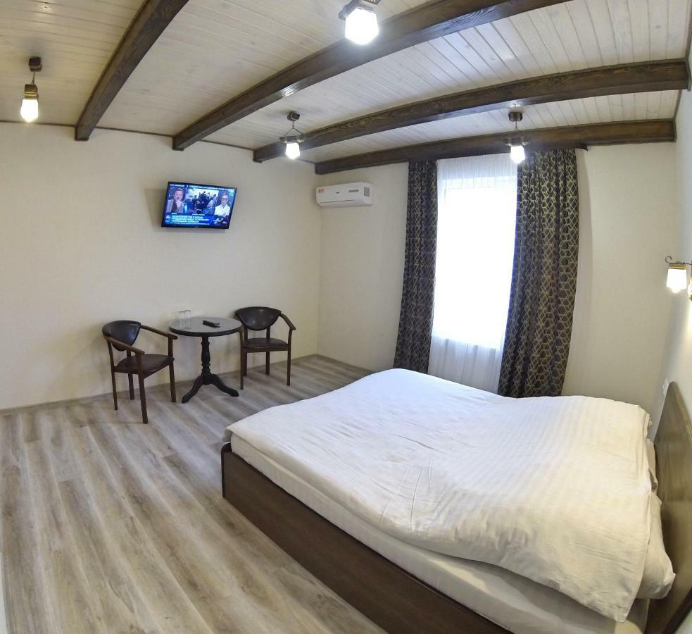 Hotel Katrin Vinnicja Kültér fotó
