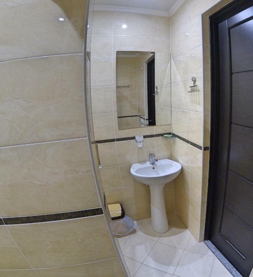 Hotel Katrin Vinnicja Kültér fotó