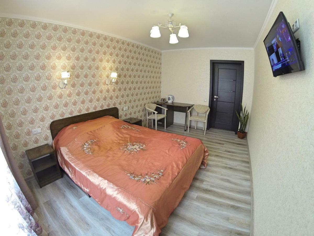 Hotel Katrin Vinnicja Kültér fotó